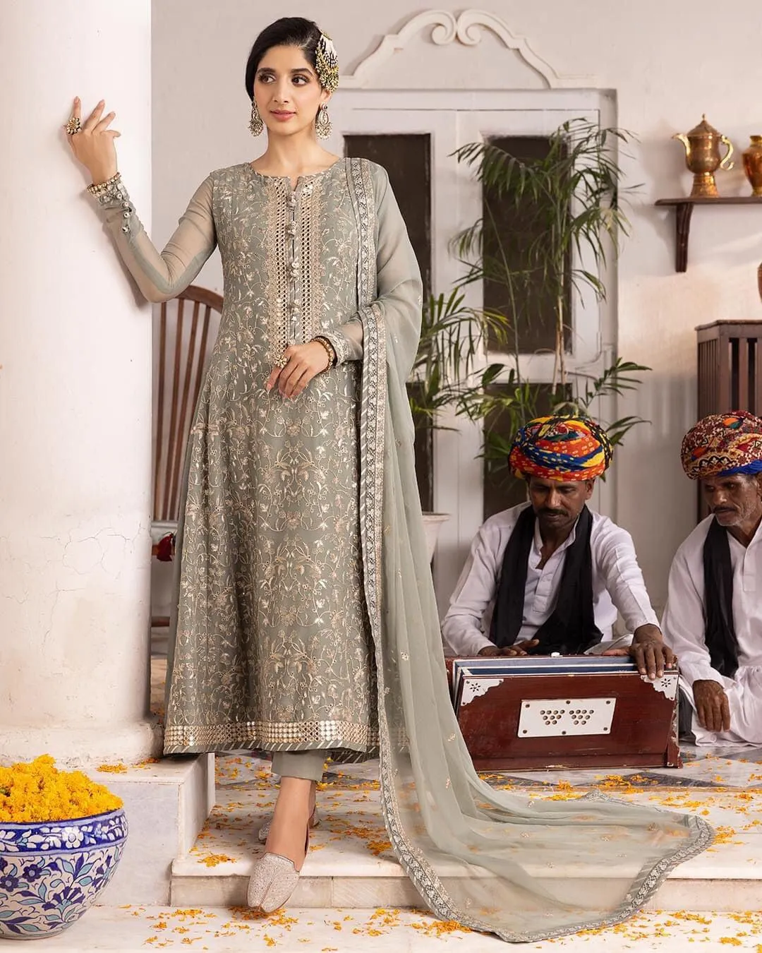 Exquisite Asim Jofa Embroidered Chiffon Suit