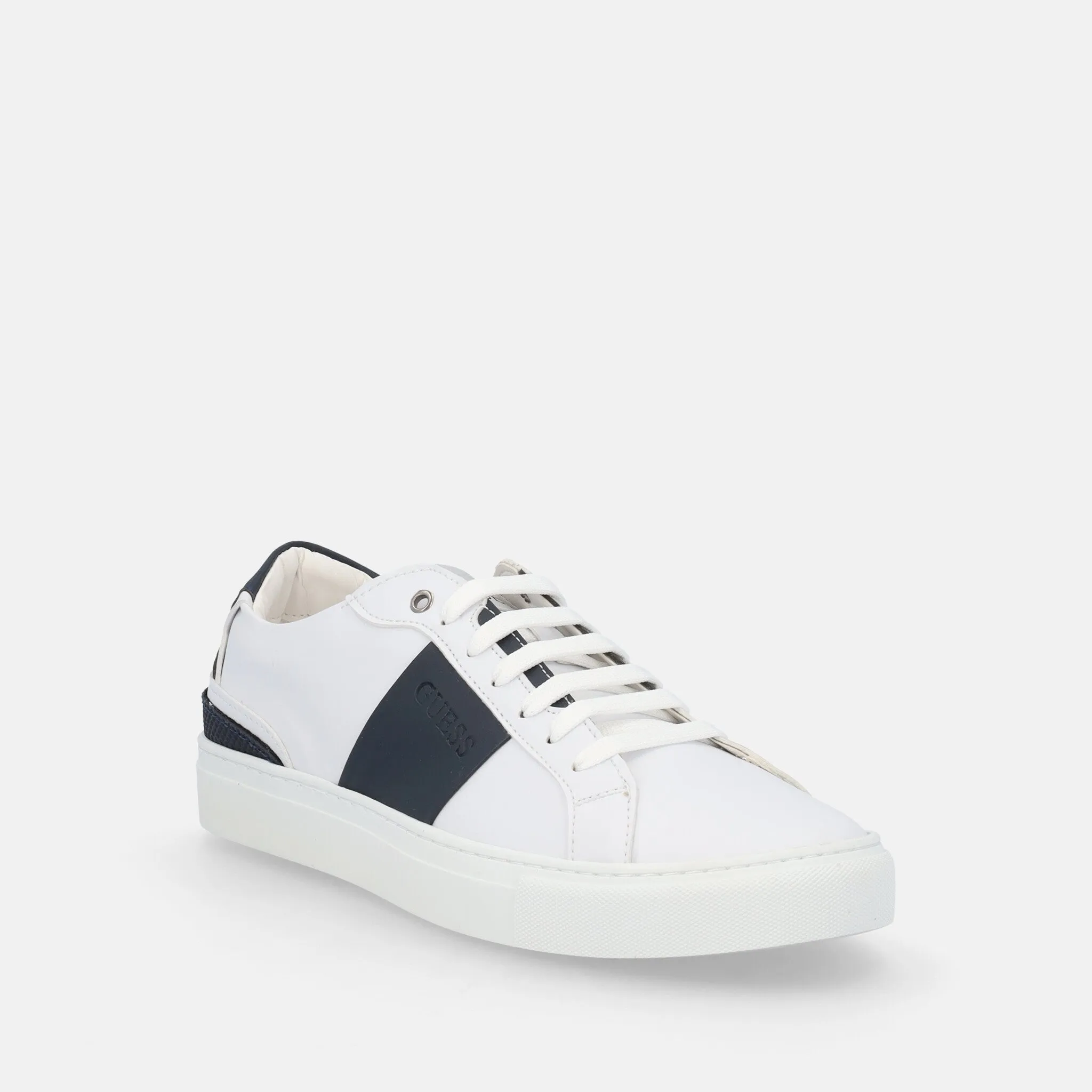 GUESS SNEAKERS