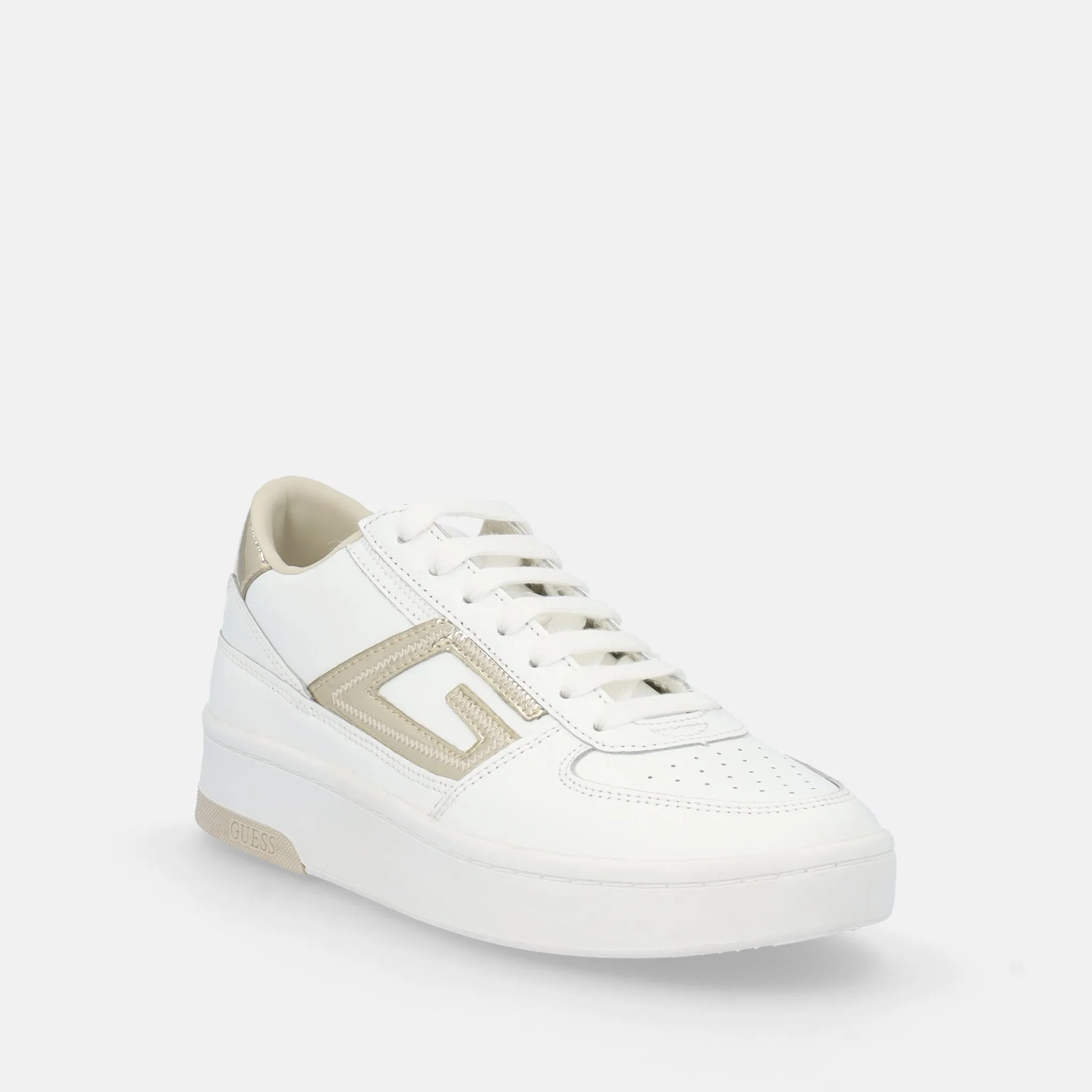 GUESS SNEAKERS