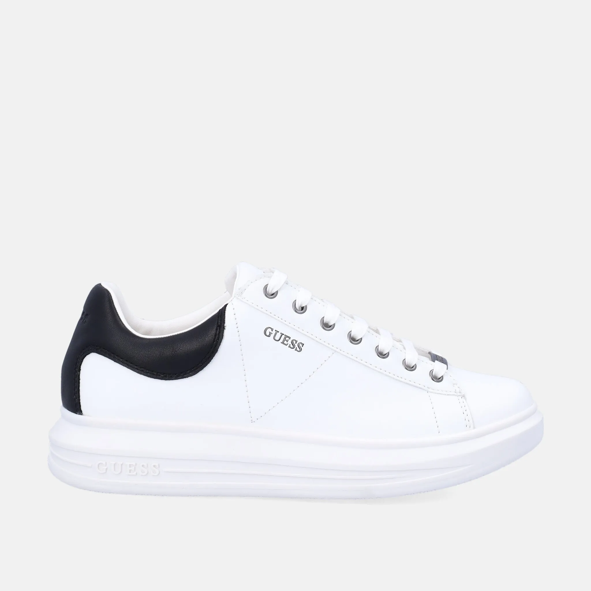 GUESS SNEAKERS