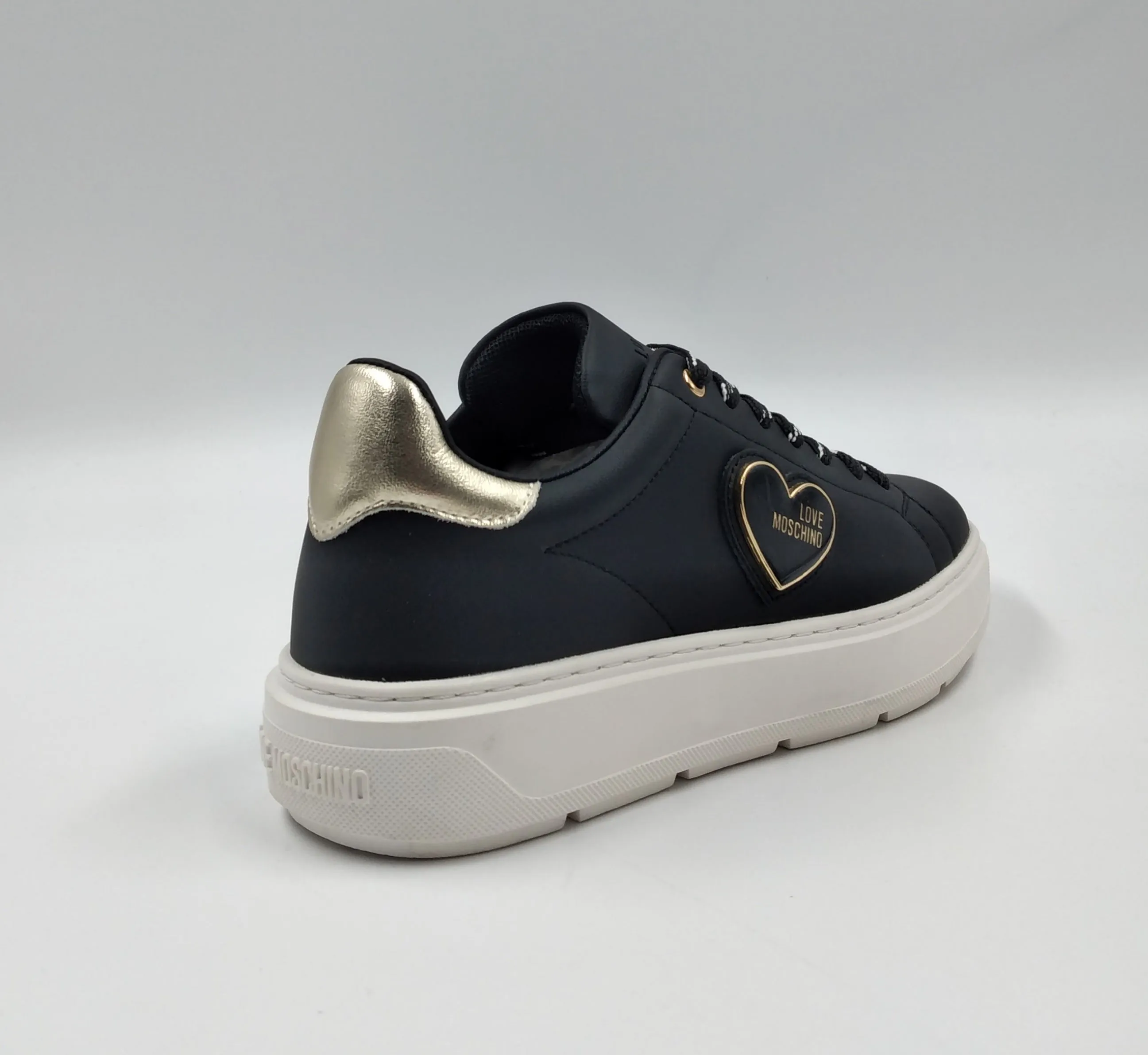 SNEAKERS PELLE NERA